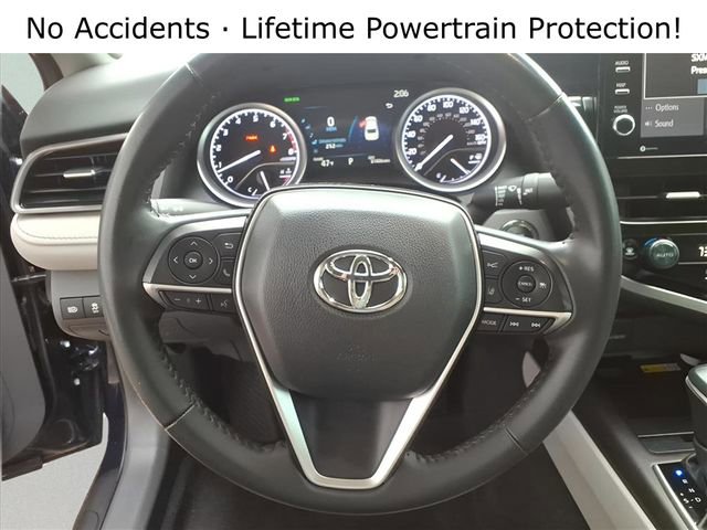 Used 2022 Toyota Camry XLE image 15
