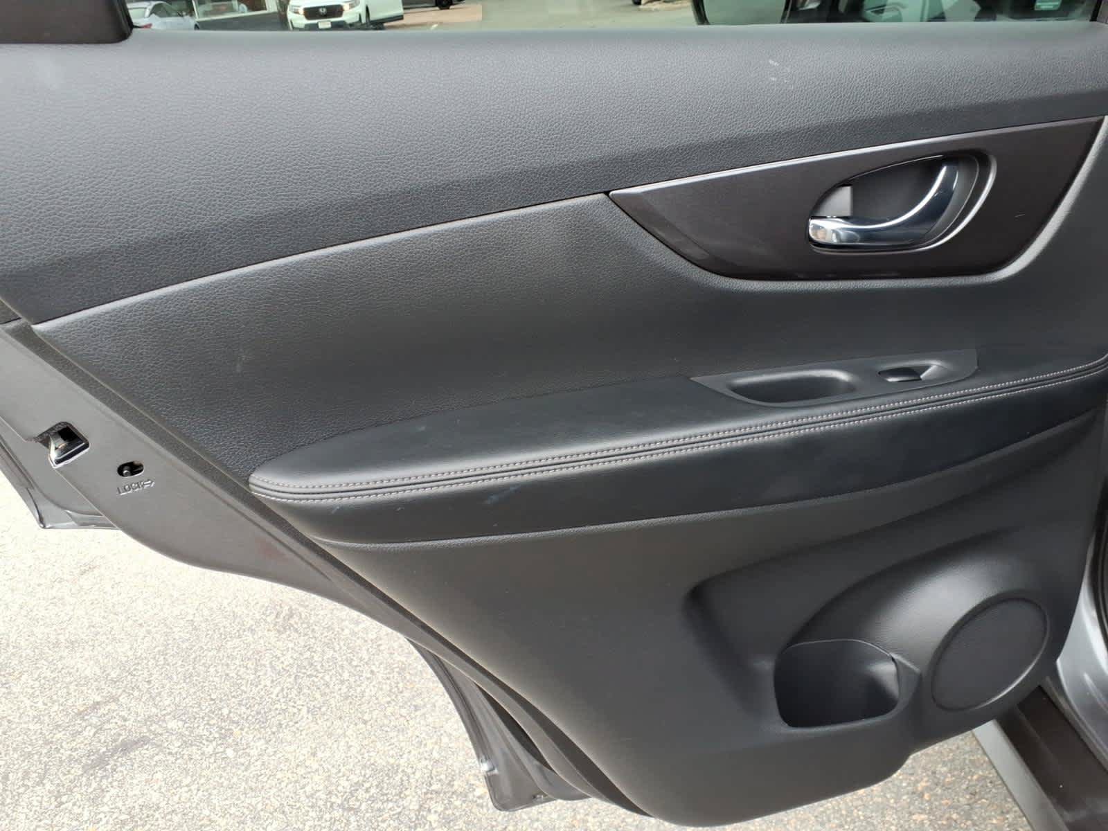 Certified 2020 Nissan Rogue S w/ Special Edition Package FWD image 11