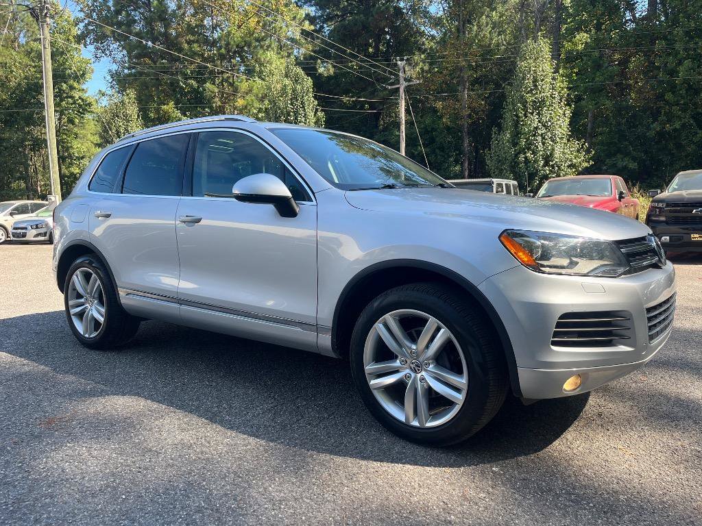 Used 2013 Volkswagen Touareg Executive AWD/4WD image 4