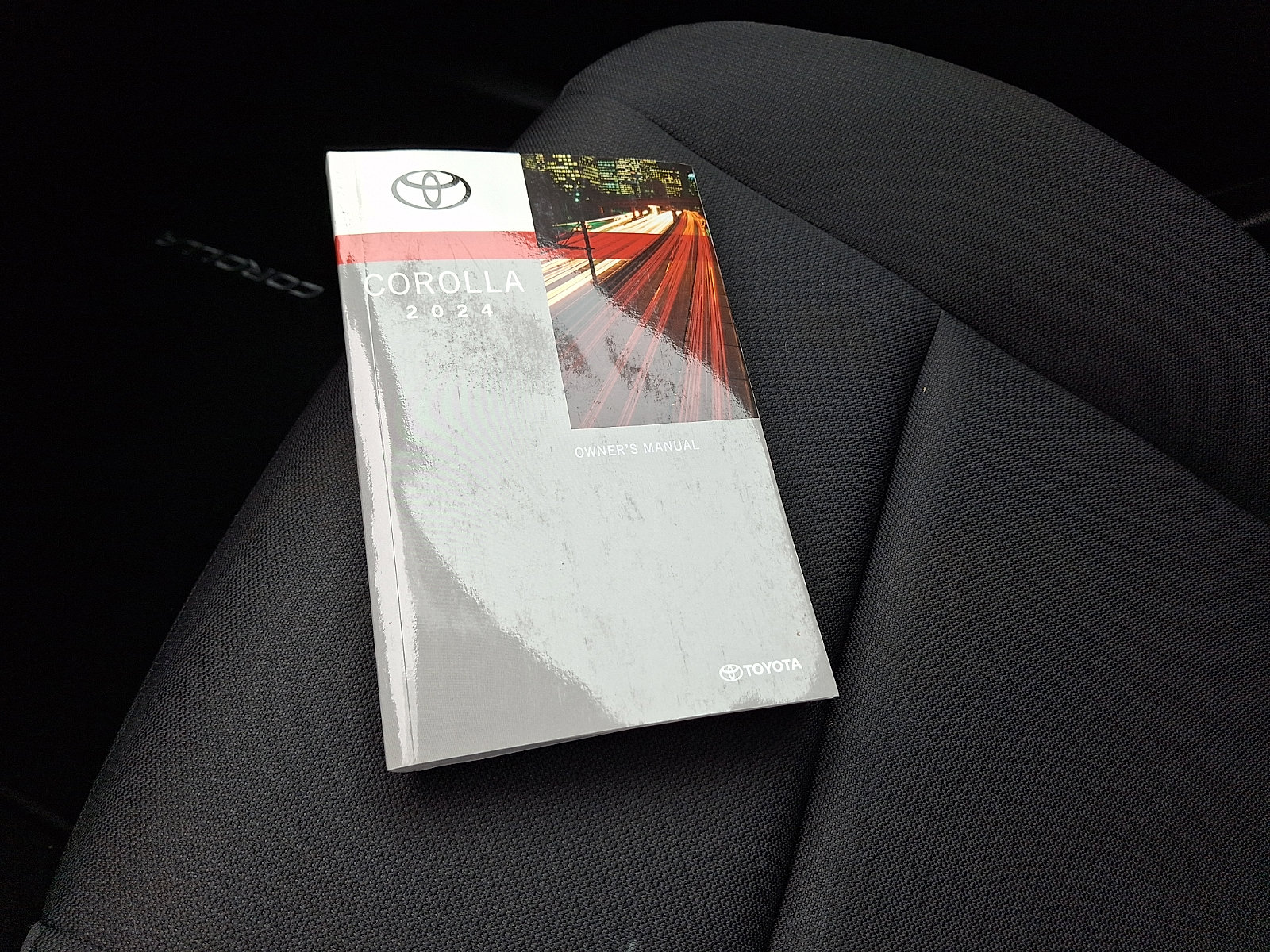 Used 2024 Toyota Corolla LE image 26