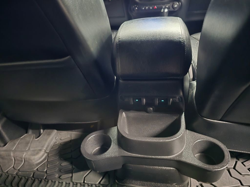 Used 2013 Jeep Wrangler Moab image 39