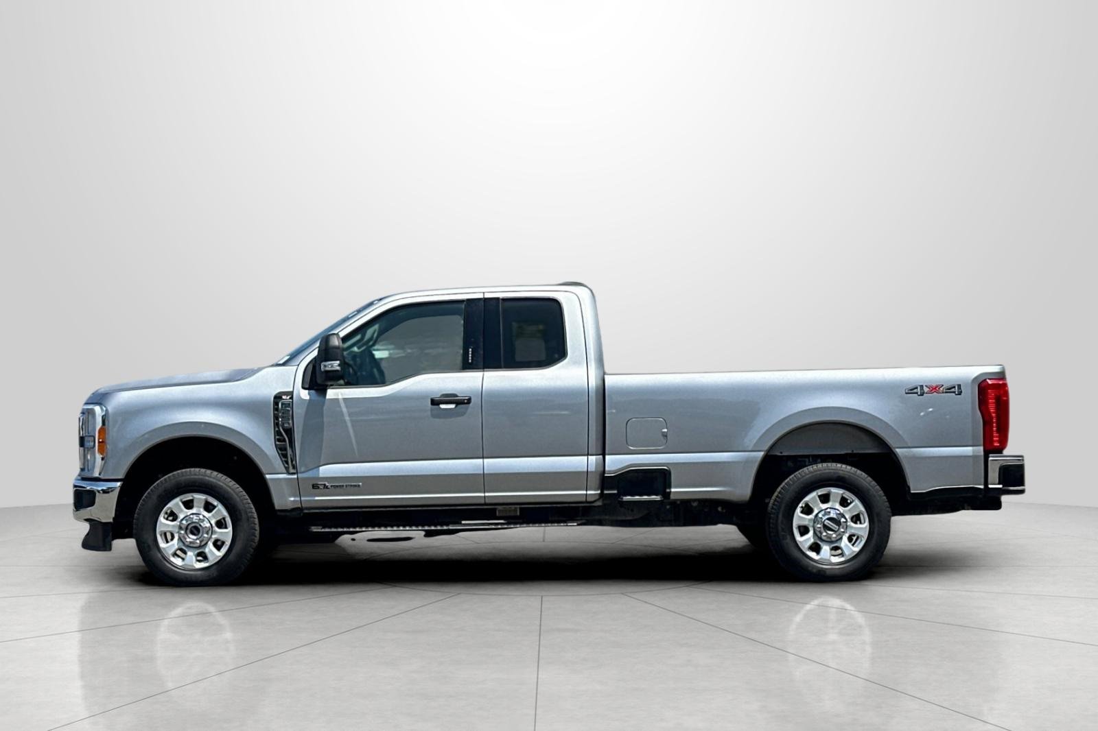 Used 2023 Ford F250 XLT image 8