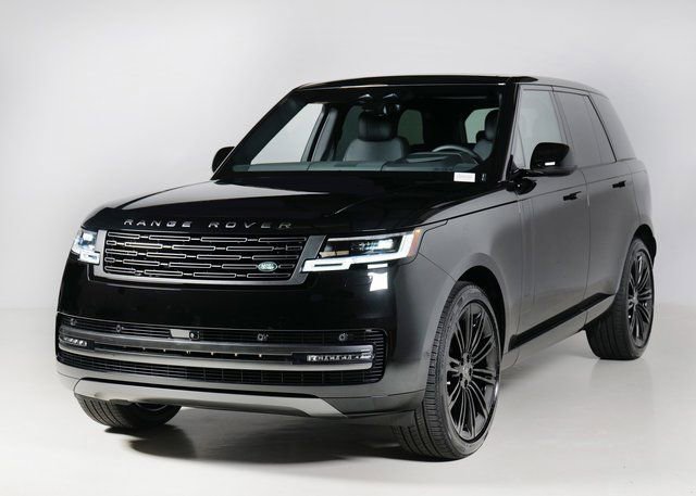 New 2025 Land Rover Range Rover SE