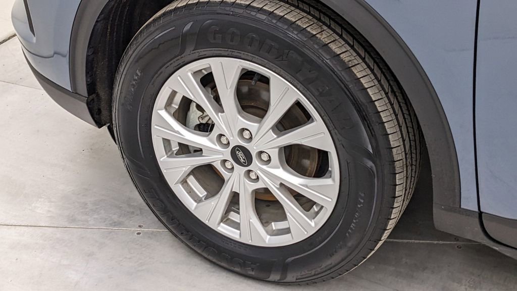 Certified 2023 Ford Escape Active image 5