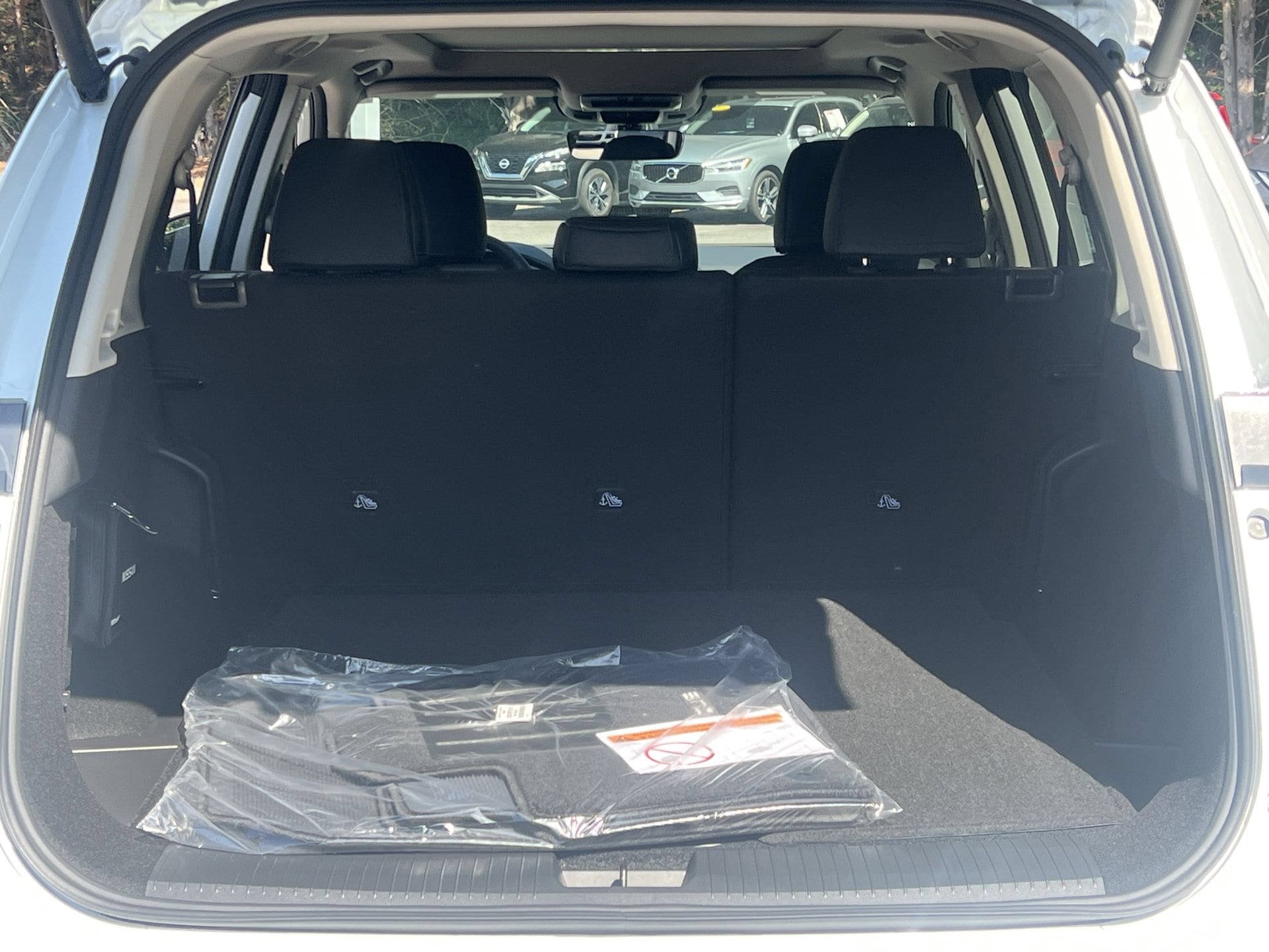 New 2026 Nissan Rogue Dark Armor AWD/4WD image 19