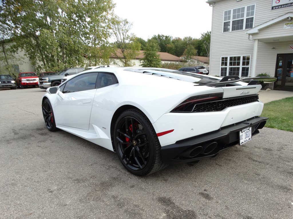 Used 2015 Lamborghini Huracan LP 610-4 image 8