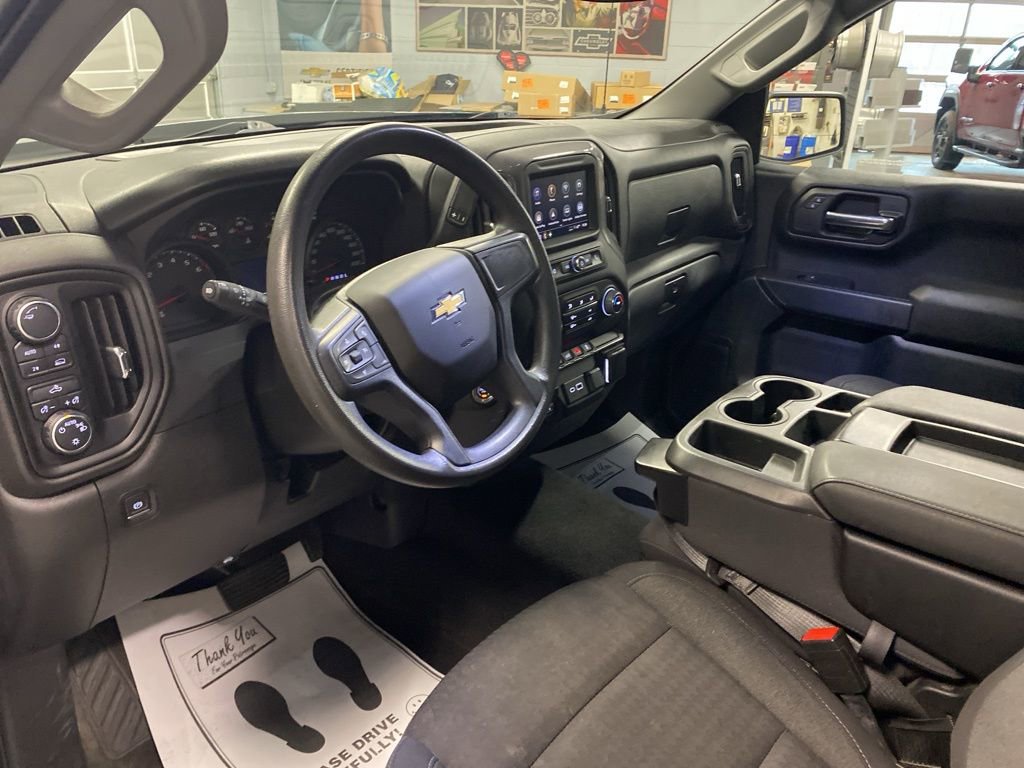 Used 2023 Chevrolet Silverado 1500 Custom image 10