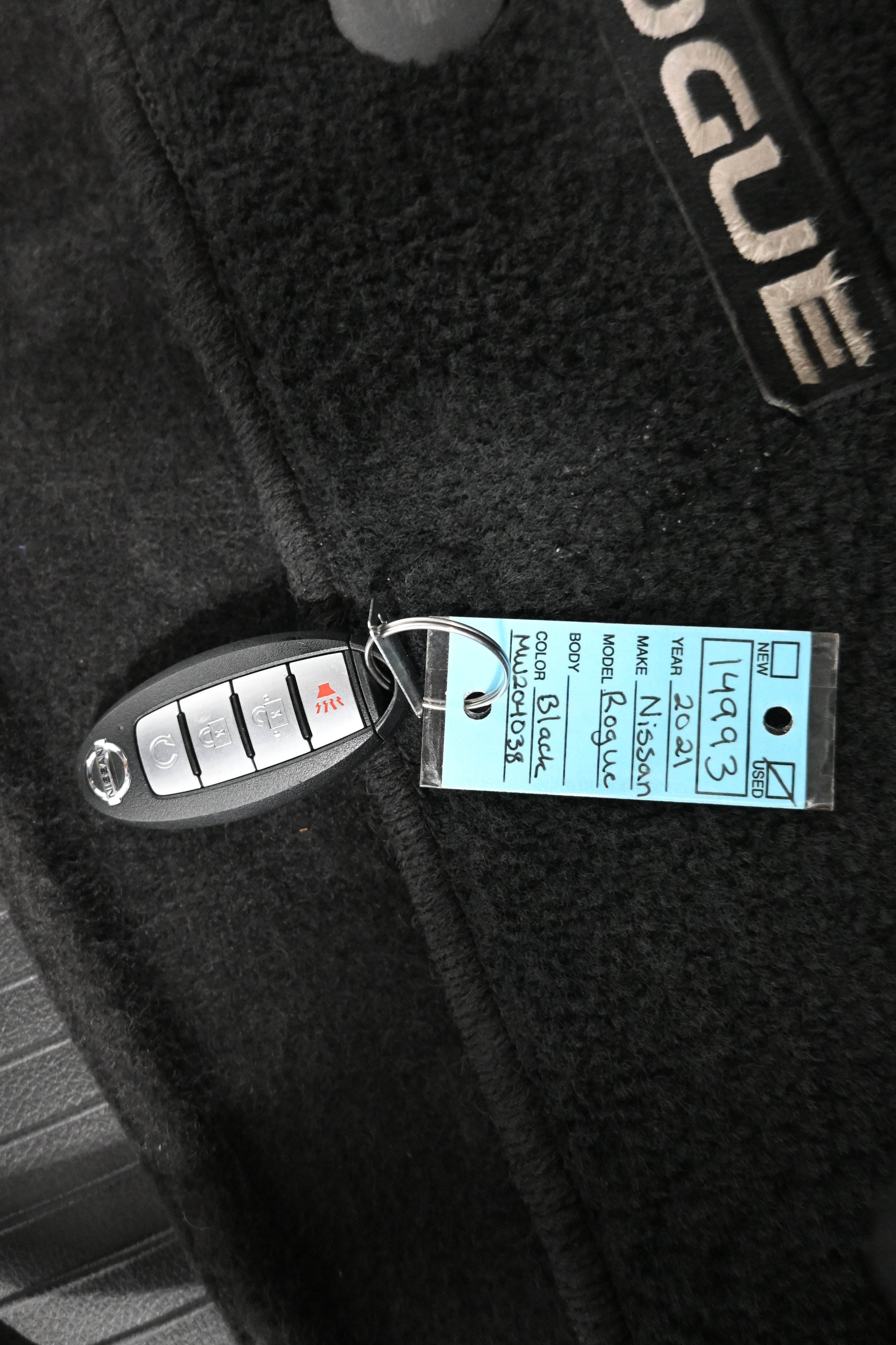 Used 2021 Nissan Rogue SV AWD/4WD image 34