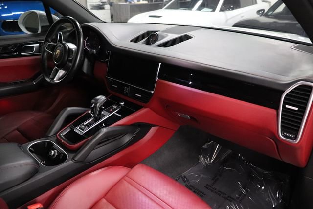 Used 2022 Porsche Cayenne Platinum Edition AWD/4WD image 26