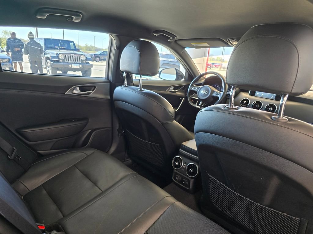 Used 2019 Kia Stinger GT image 16