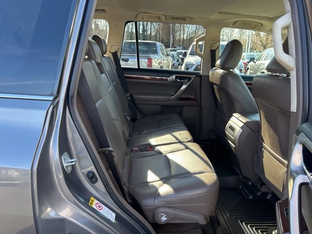 Used 2010 Lexus GX 460 image 16