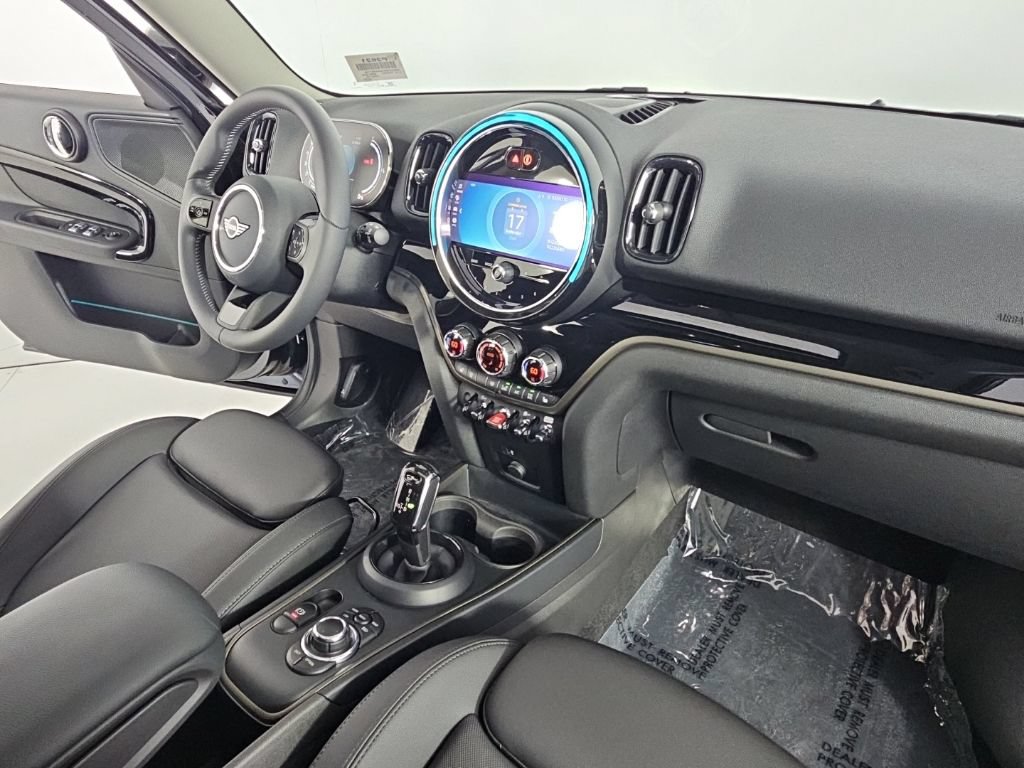Certified 2024 MINI Cooper Countryman S w/ Storage Package FWD image 13