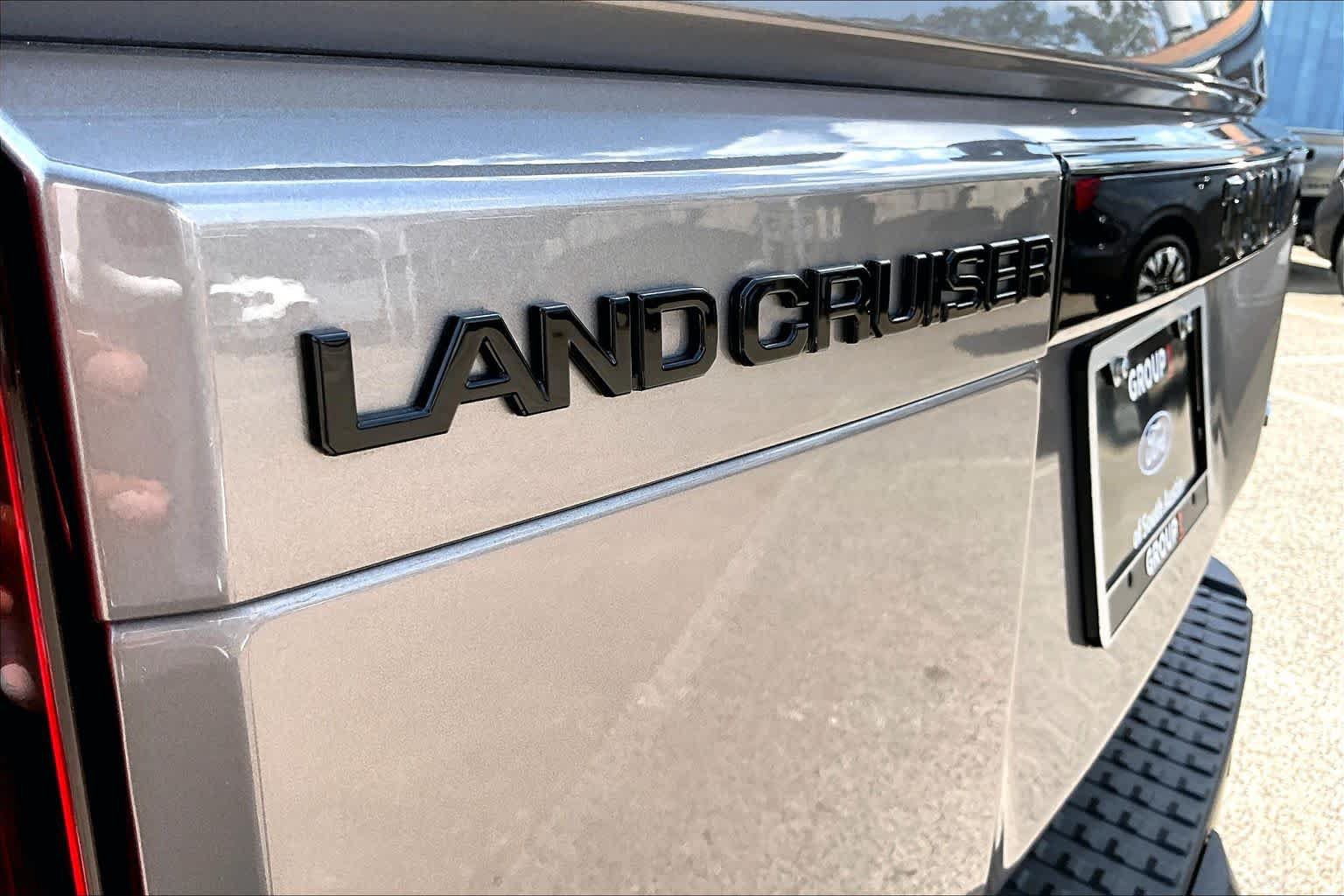 Used 2026 Toyota Land Cruiser w/ Premium Package AWD/4WD image 10