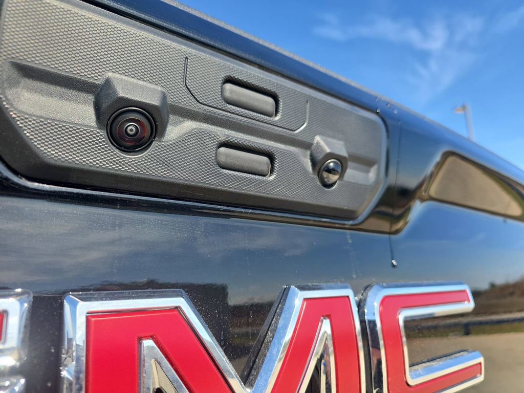 New 2026 GMC Sierra 2500 AT4 w/ AT4 Premium Plus Package AWD/4WD image 13