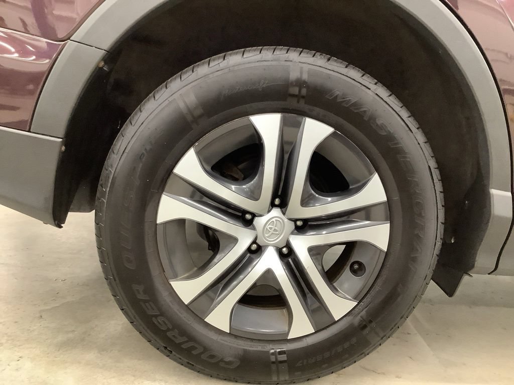 Used 2017 Toyota RAV4 LE w/ All Weather Liner Package AWD/4WD image 26