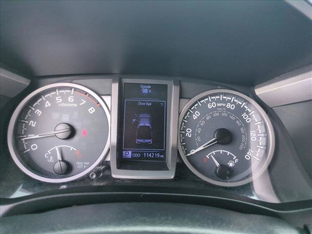 Used 2017 Toyota Tacoma SR5 w/ Tow Package RWD image 11