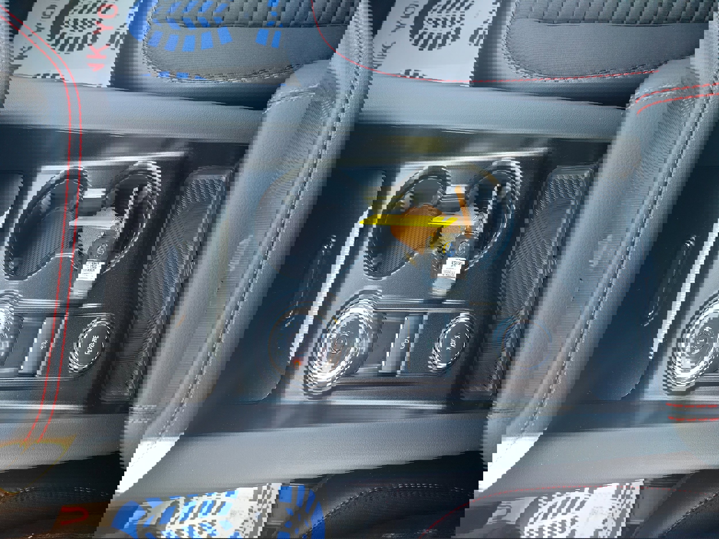 Used 2025 Ford Explorer ST-Line w/ Premium Package image 19