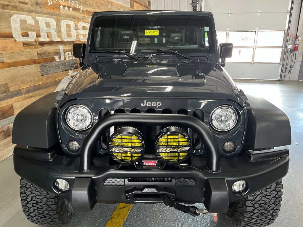 Used 2017 Jeep Wrangler Unlimited Rubicon w/ Cold Weather Group AWD/4WD image 7
