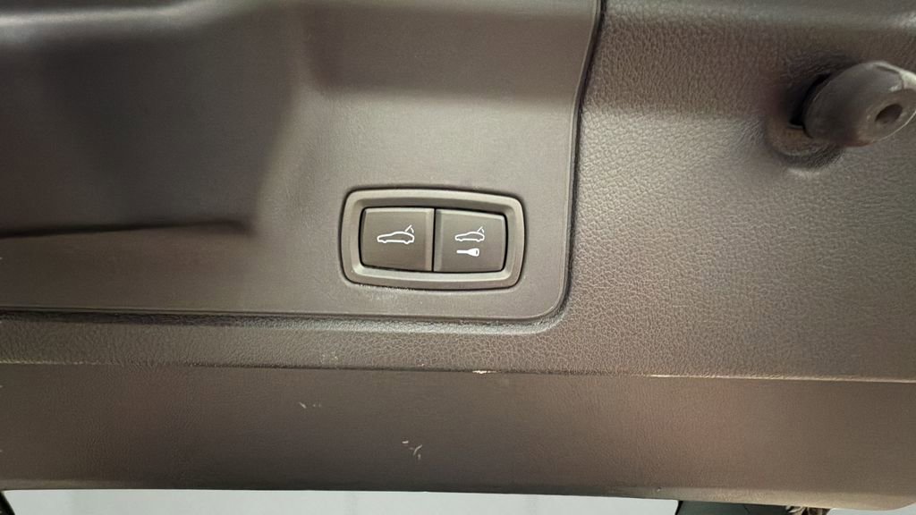 Used 2014 Porsche Panamera 4S Executive AWD/4WD image 17