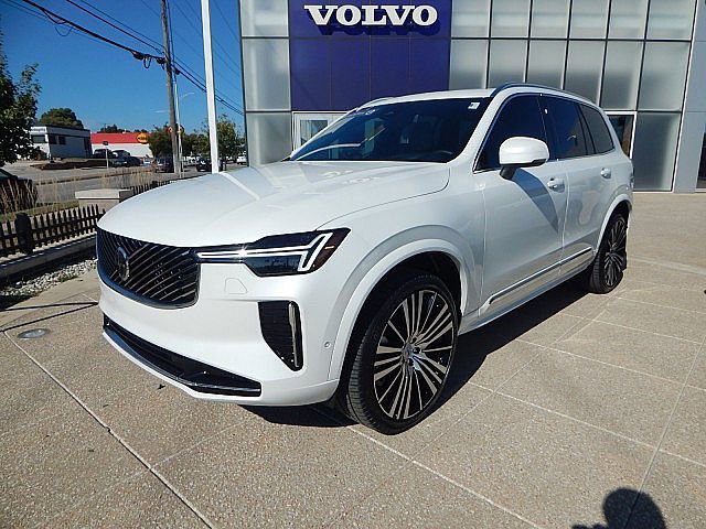 Certified 2026 Volvo XC90 B6 Ultra image 3