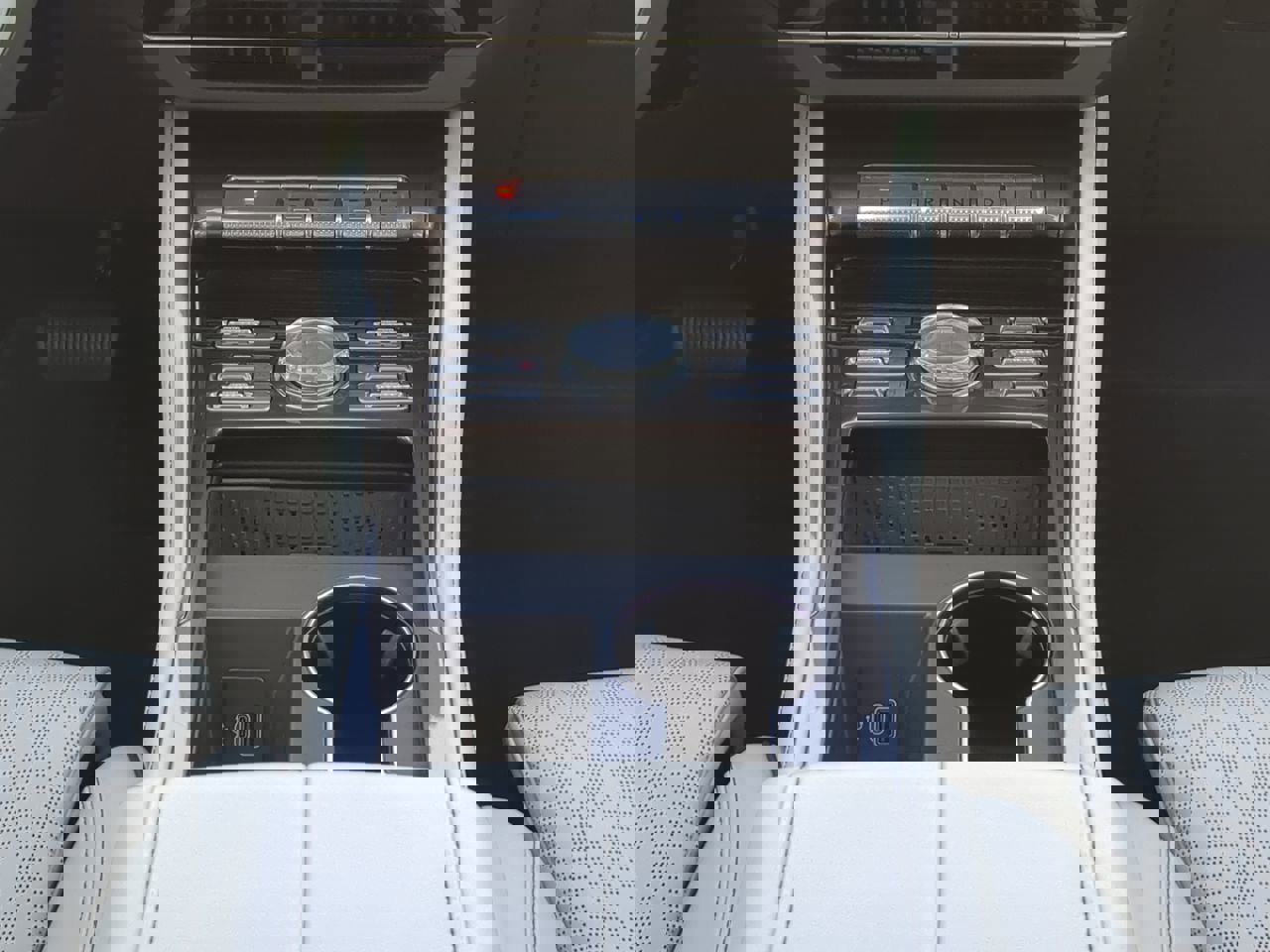 Used 2024 Lincoln Nautilus Black Label w/ Jet Appearance Package (87T) image 17