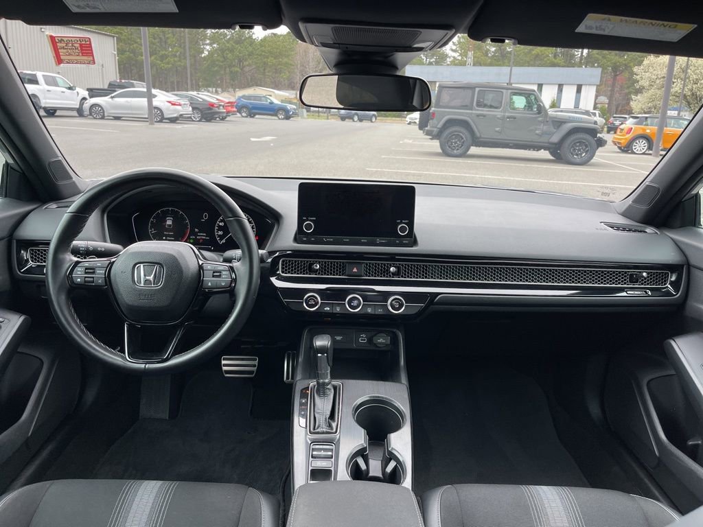 Used 2023 Honda Civic Sport image 12