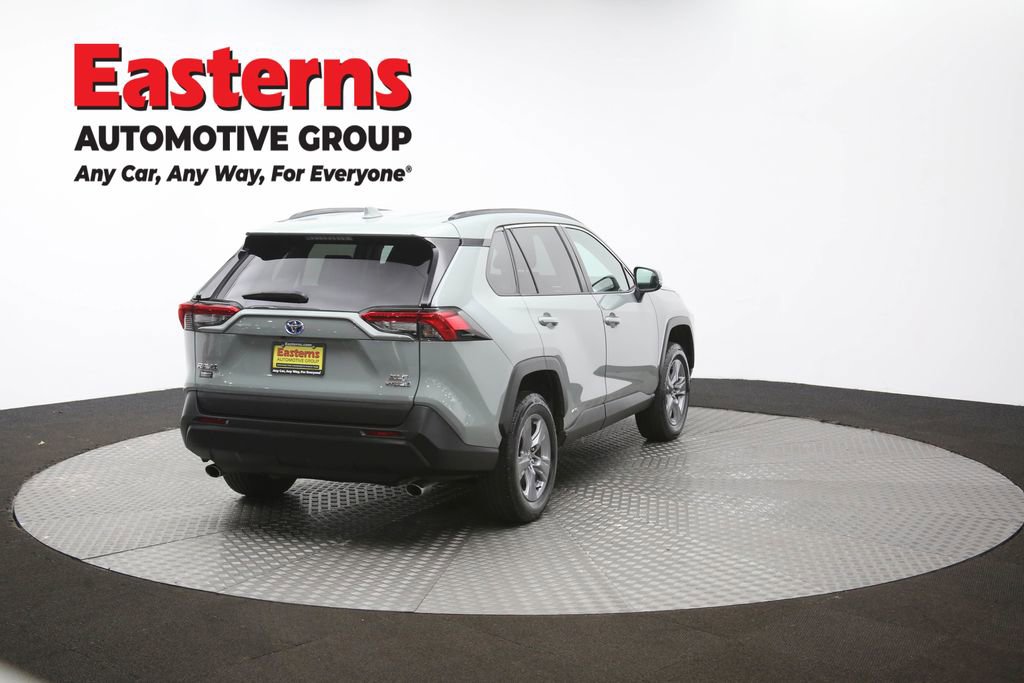 Used 2022 Toyota RAV4 XLE AWD/4WD image 40