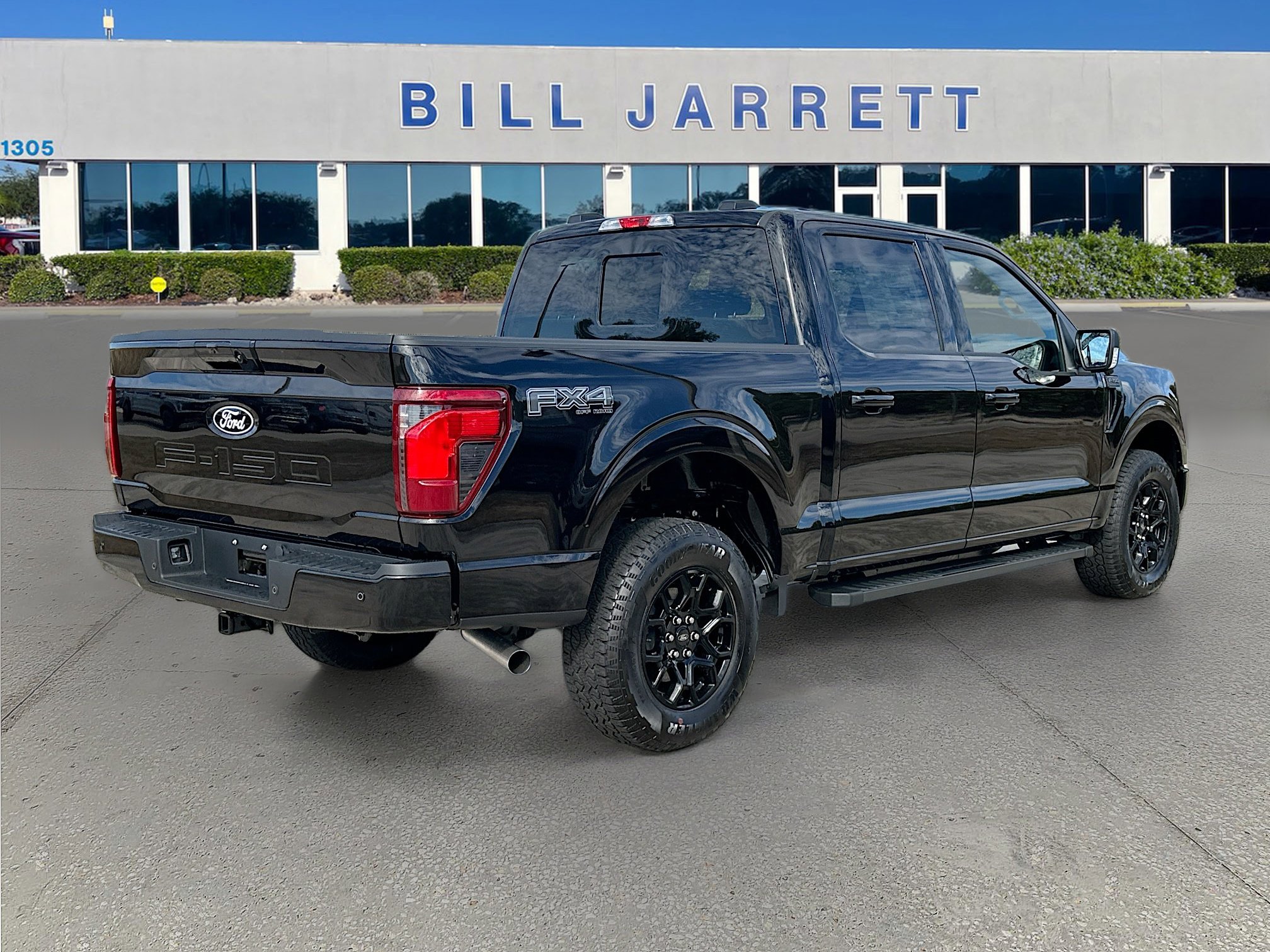 New 2026 Ford F150 XLT w/ Equipment Group 302A MID image 4