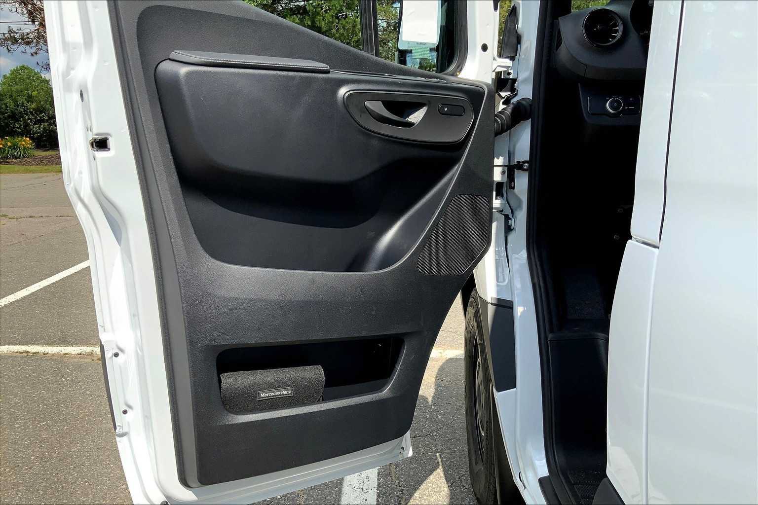 Certified 2025 Mercedes-Benz Sprinter 2500 image 14