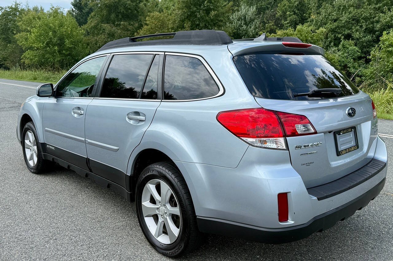 Used 2014 Subaru Outback 3.6R Limited AWD/4WD image 3