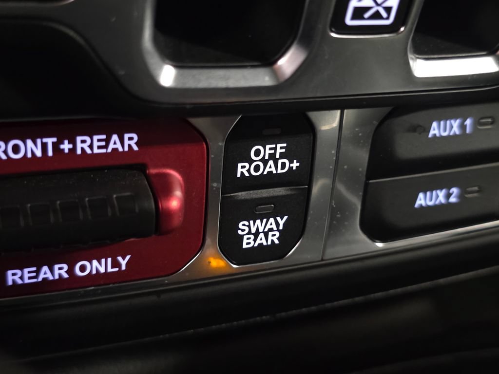 Used 2026 Jeep Wrangler Unlimited Rubicon AWD/4WD image 32