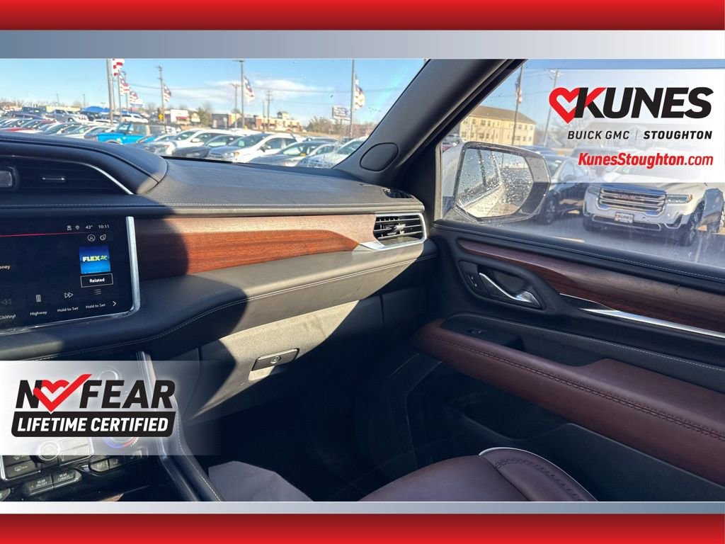 Used 2023 GMC Yukon XL Denali Ultimate image 44