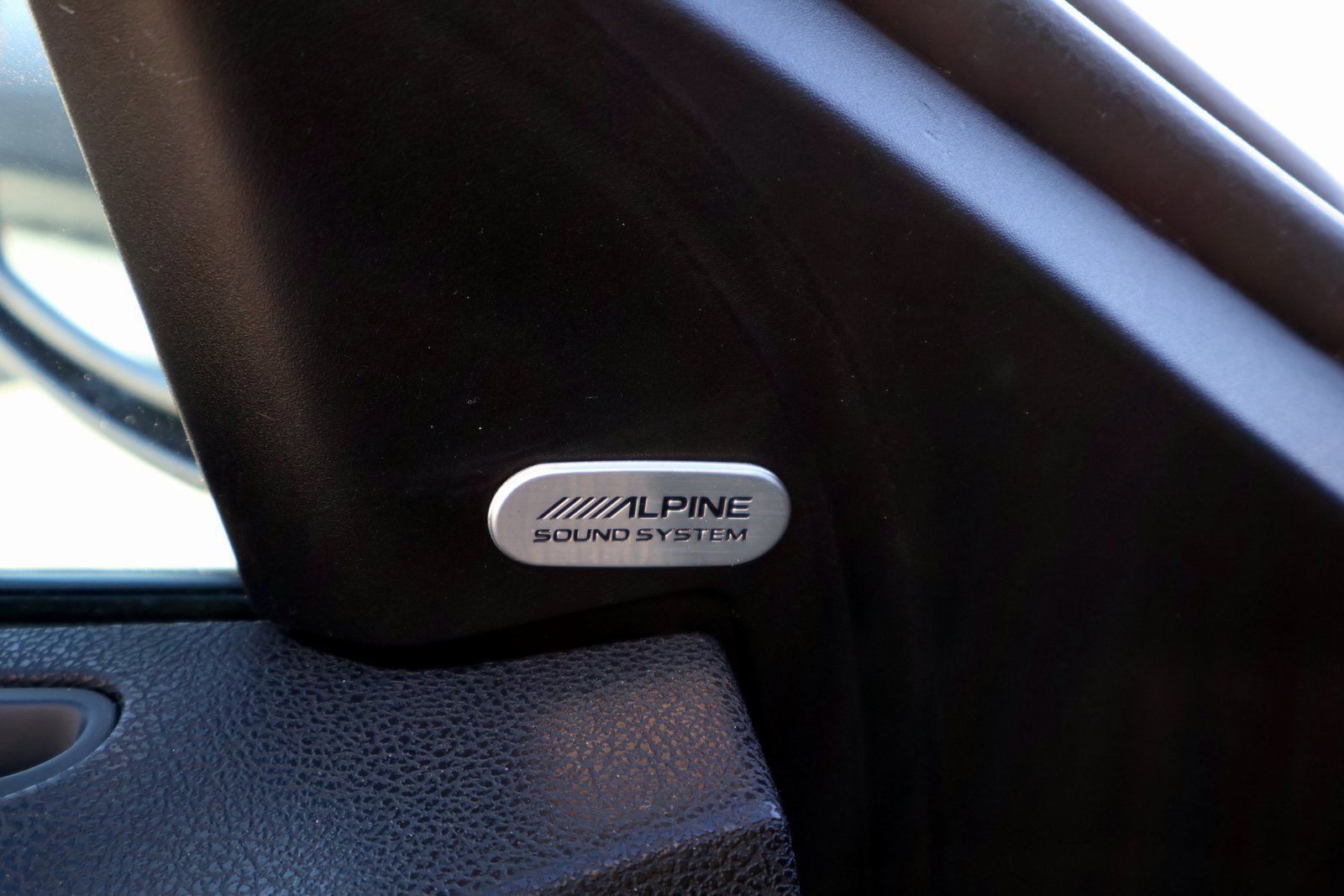 Used 2023 Chrysler 300 S image 22