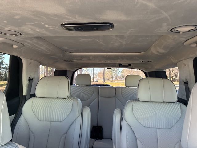 Used 2024 Hyundai Palisade Calligraphy image 35