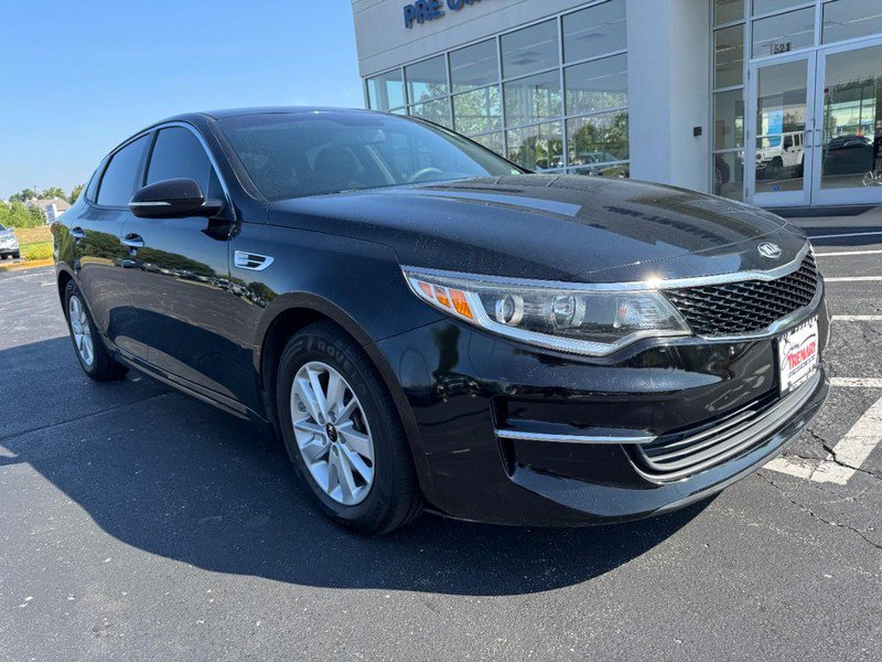 Used 2018 Kia Optima LX FWD image 2