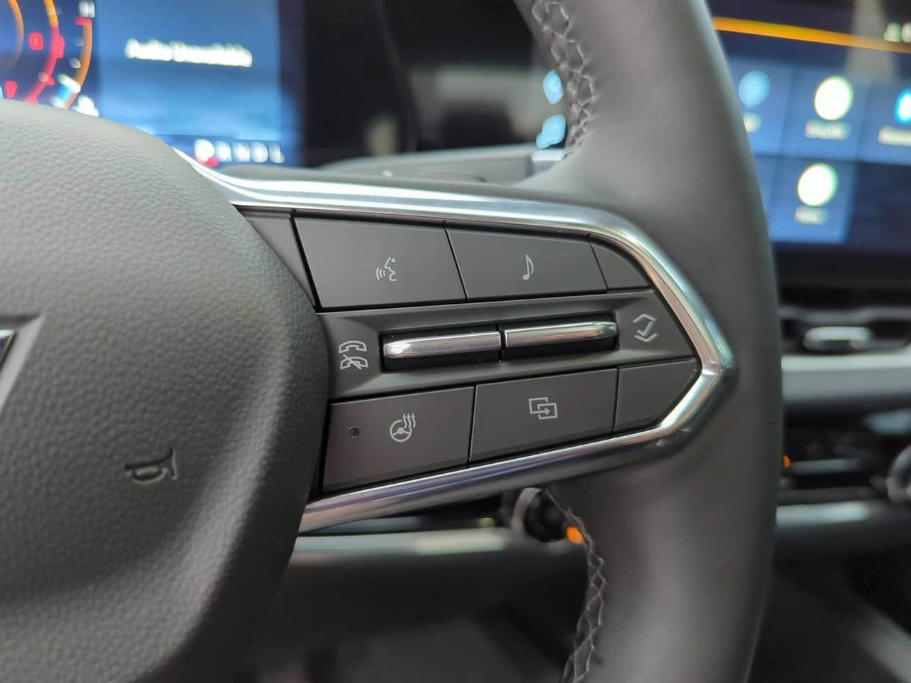 New 2027 Chevrolet Equinox LT FWD image 11