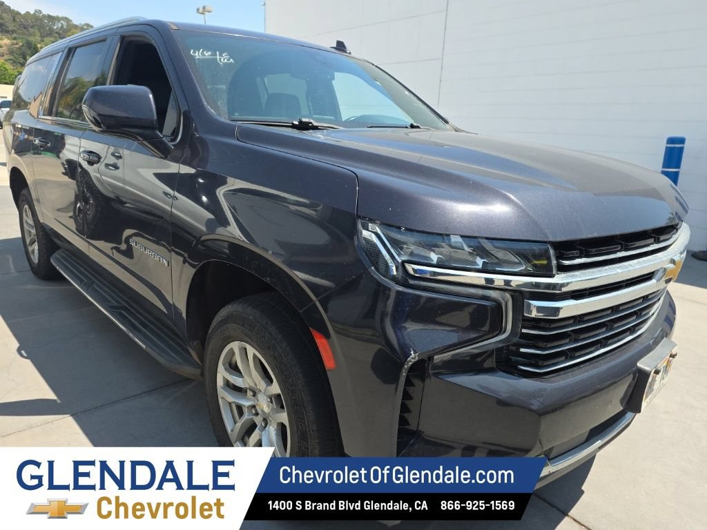 Used 2022 Chevrolet Suburban LT RWD image 7