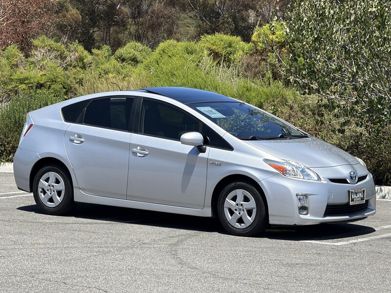 Used 2011 Toyota Prius Four w/ Solar Roof Pkg FWD image 8