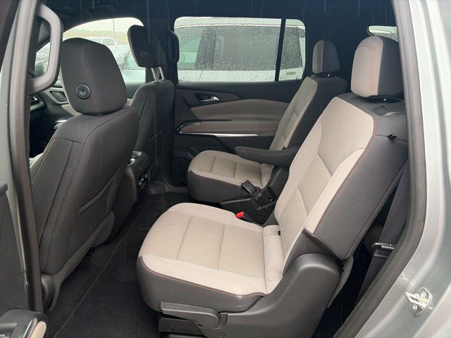 Used 2026 Chevrolet Traverse LT w/ Driver Confidence Package AWD/4WD image 4