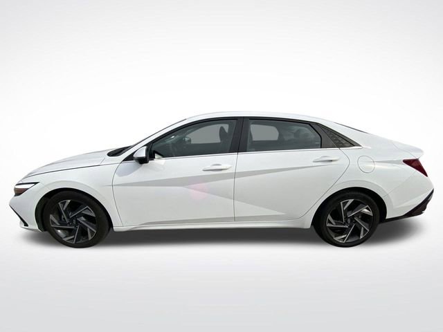 Used 2024 Hyundai Elantra Limited image 4
