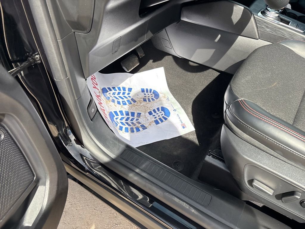 Used 2025 Ford Escape ST-Line Select image 16