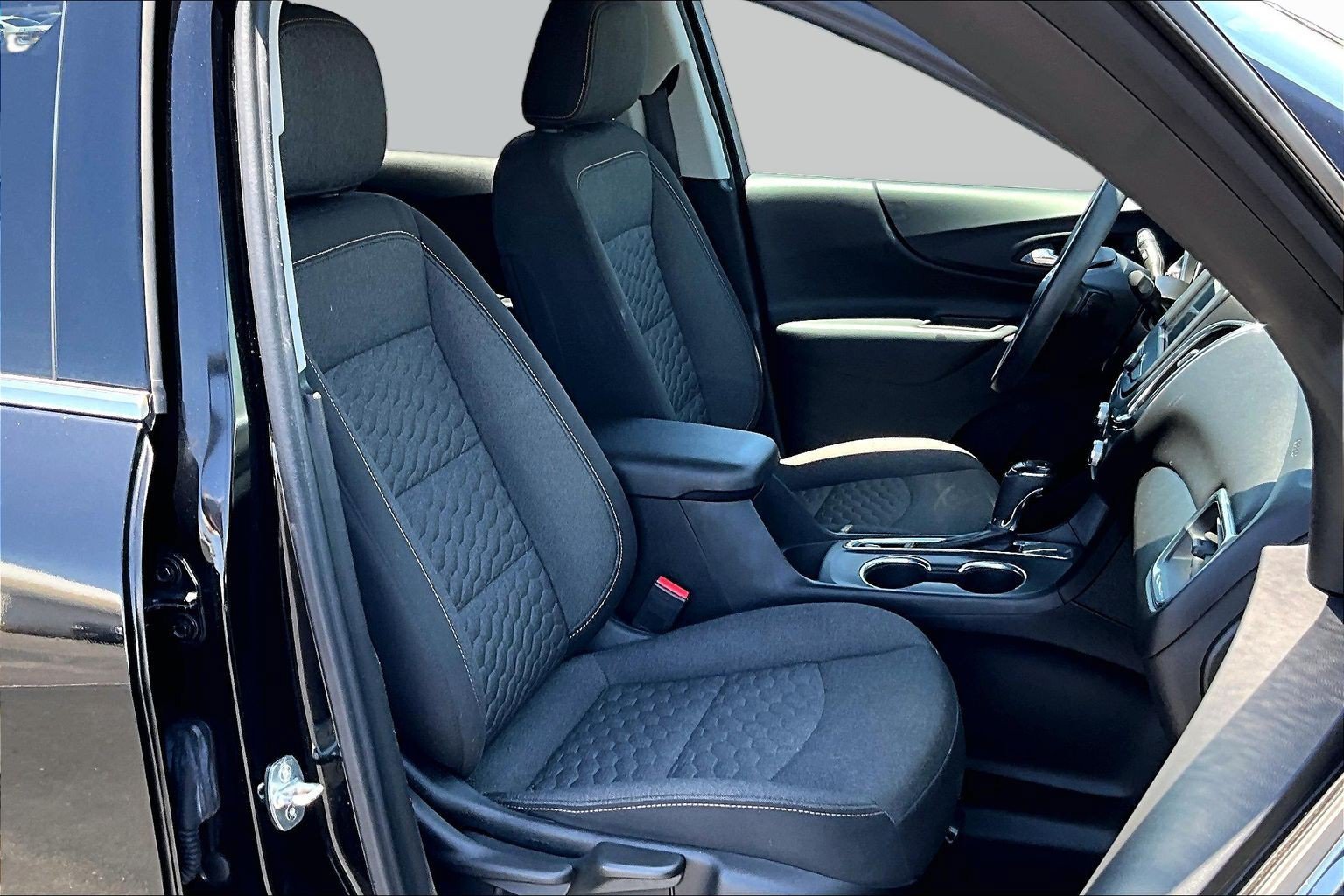 Used 2020 Chevrolet Equinox LT FWD image 7