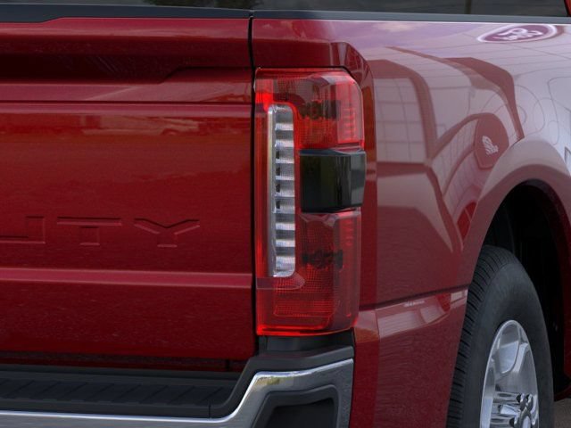 New 2026 Ford F250 XLT w/ XLT Premium Package RWD image 21