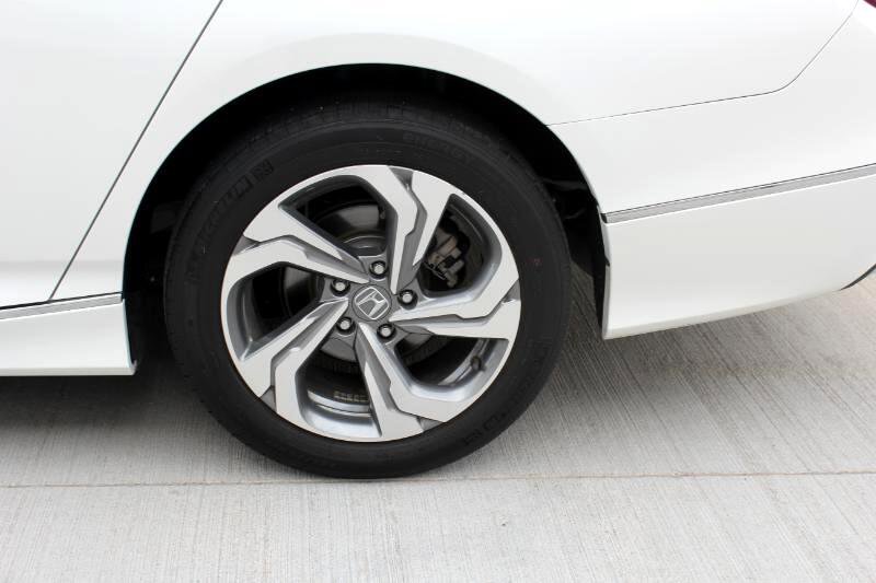 Used 2019 Honda Accord EX image 42
