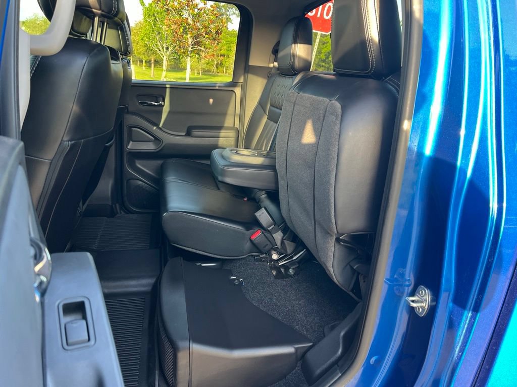 Used 2024 Nissan Frontier SL w/ Technology Package AWD/4WD image 19