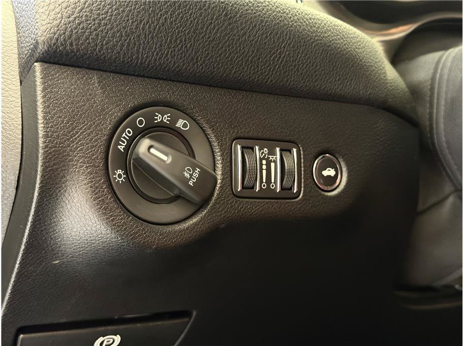 Used 2021 Dodge Challenger R/T Scat Pack RWD image 24
