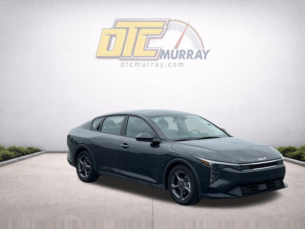 Used 2025 Kia K4 FWD image 3