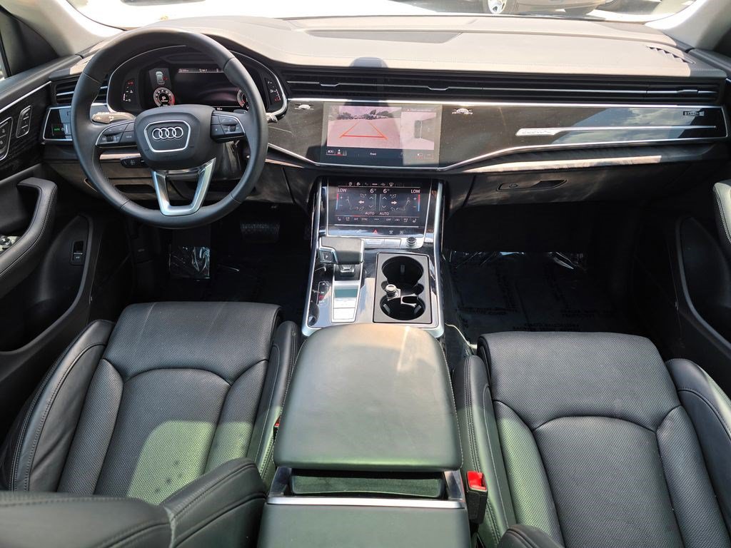 Used 2023 Audi Q8 Prestige AWD/4WD image 34