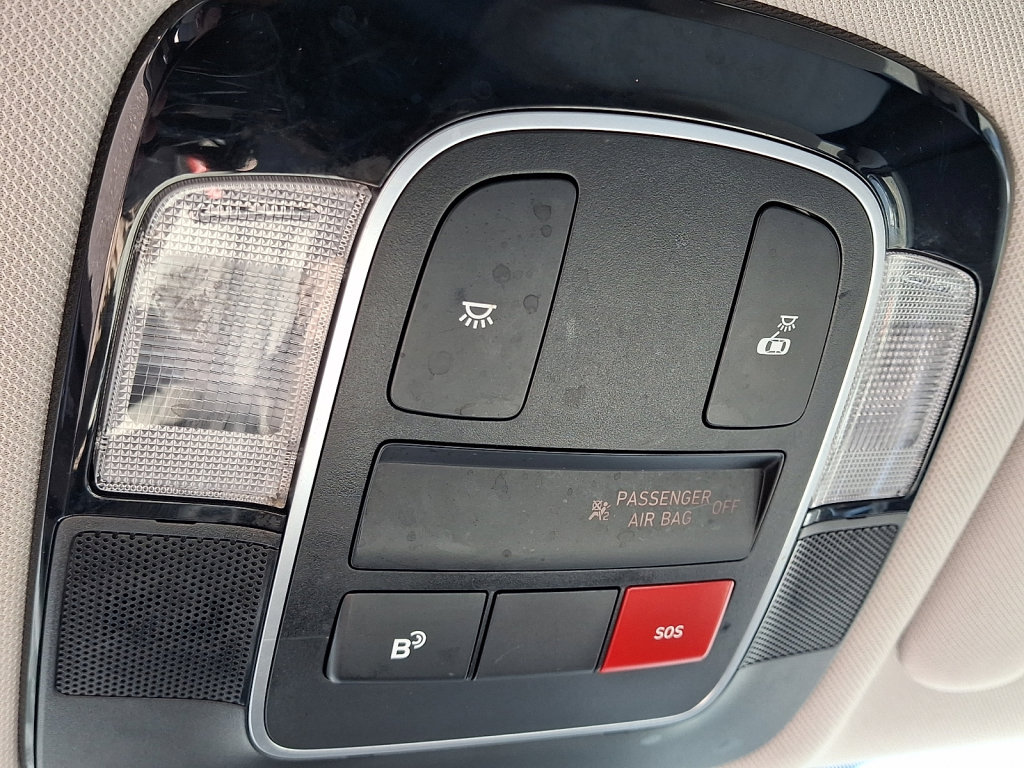 Used 2025 Hyundai Sonata SEL FWD image 32