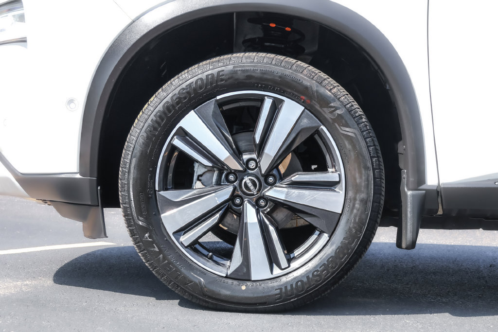 Used 2023 Nissan Rogue Platinum w/ Platinum Premium Package AWD/4WD image 18